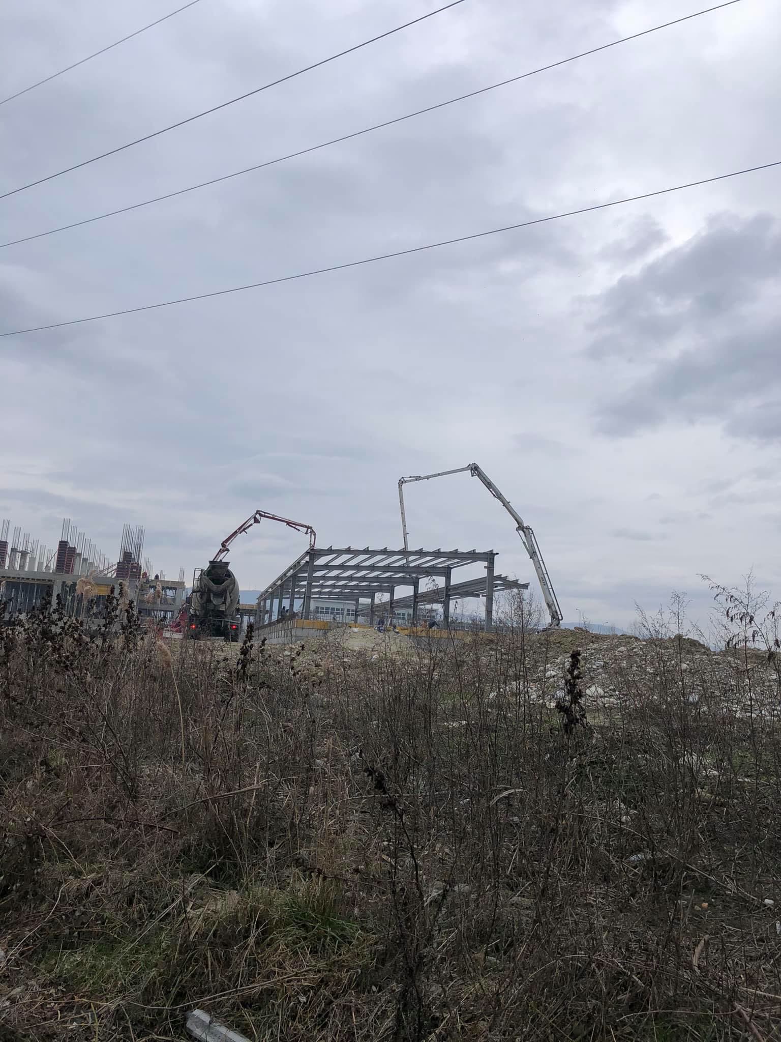 Hală pe structură metalică