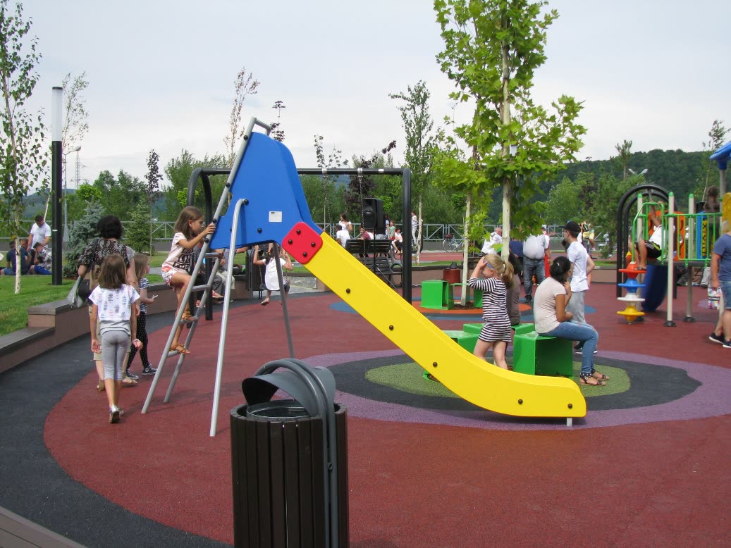 Parcul Catedralei Ostroveni