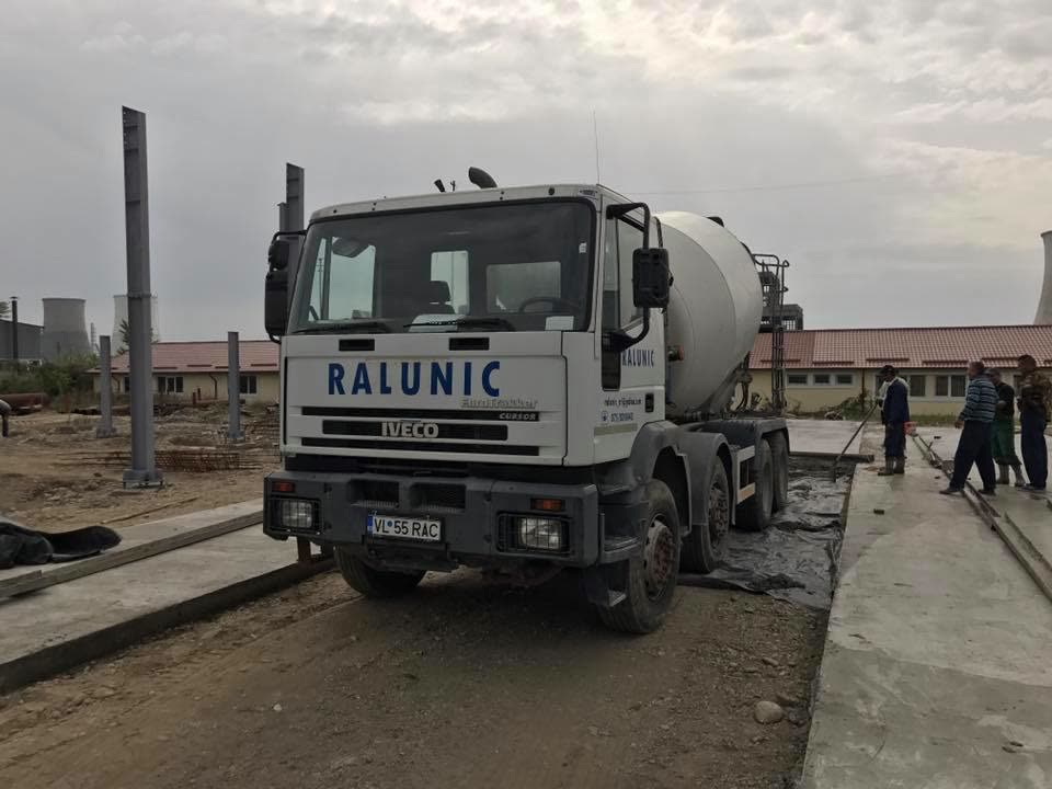 Echipă și utilaje